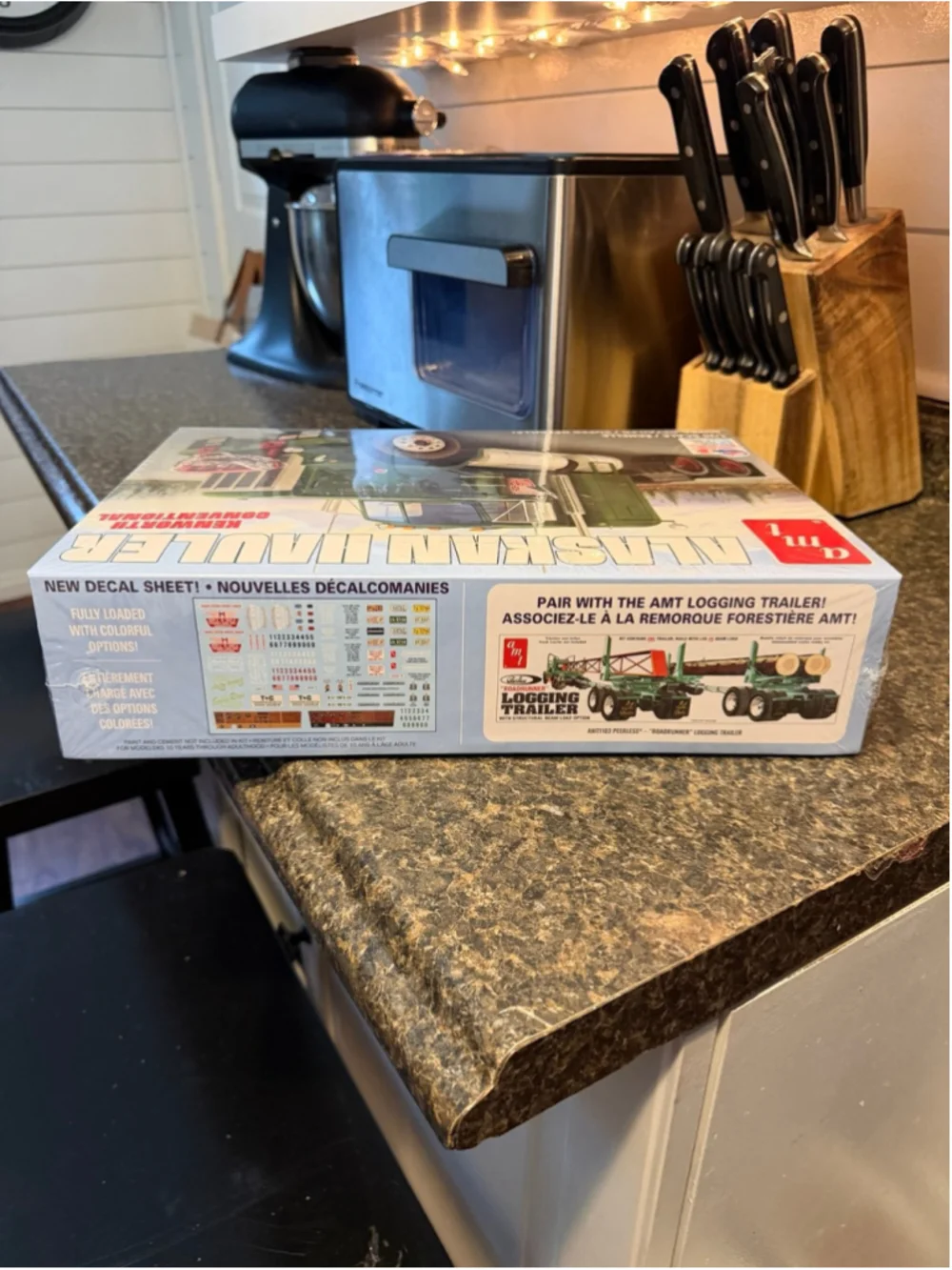 AMT 1:25 SCALE ALASKAN HAULER Kenworth Semi Truck MODEL KIT #1339~NEW in BOX